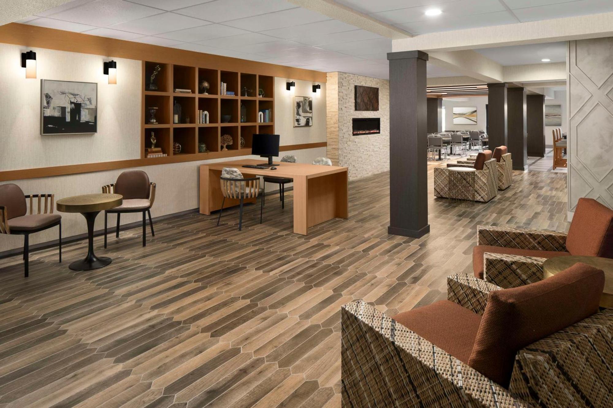 Doubletree By Hilton North Salem Hotel Buitenkant foto